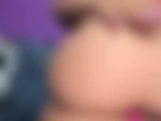 BritneyQuenn18's Live Sex Cam Show