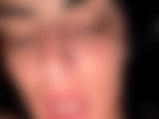 BritneyQuenn18のライブセックスチャットショー