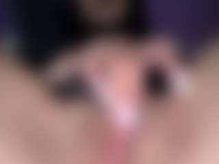 BritneyQuenn18's Live Sex Cam Show