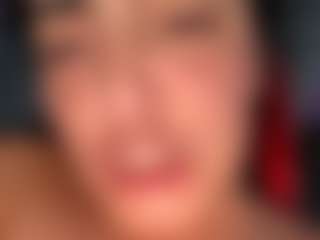 BritneyQuenn18's Live Sex Cam Show