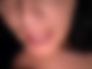 BritneyQuenn18's Live Sex Cam Show