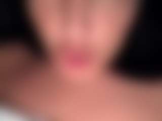 BritneyQuenn18's Live Sex Cam Show