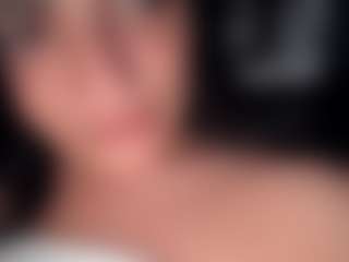 BritneyQuenn18's Live Sex Cam Show