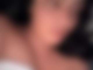 Live cam show with BritneyQuenn18 - 420 on MyBangCams