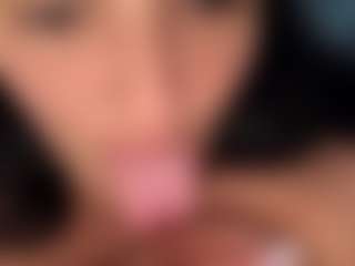BritneyQuenn18's Live Sex Cam Show