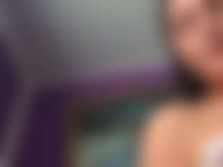 BritneyQuenn18's Live Sex Cam Show