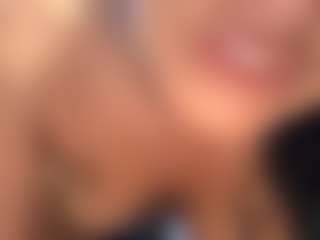 BritneyQuenn18's Live Sex Cam Show