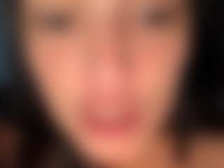 BritneyQuenn18's Live Sex Cam Show