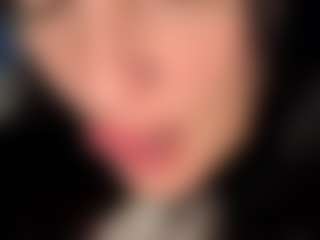 BritneyQuenn18's Live Sex Cam Show