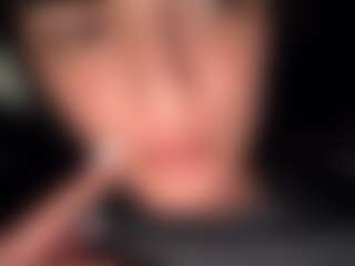BritneyQuenn18's Live Sex Cam Show