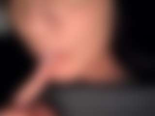BritneyQuenn18's Live Sex Cam Show