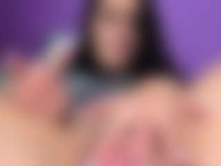 BritneyQuenn18's Live Sex Cam Show