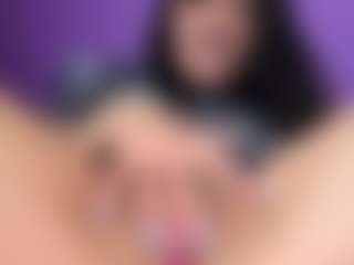 BritneyQuenn18's Live Sex Cam Show