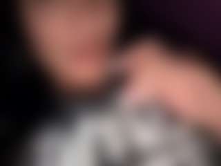 BritneyQuenn18's Live Sex Cam Show