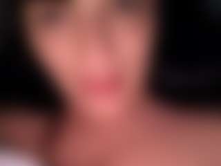 BritneyQuenn18's Live Sex Cam Show