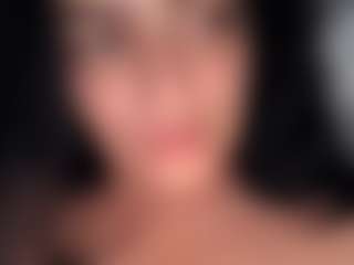 BritneyQuenn18's Live Sex Cam Show