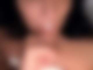 BritneyQuenn18's Live Sex Cam Show