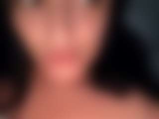 Live cam show with BritneyQuenn18 - Abs on CamClone