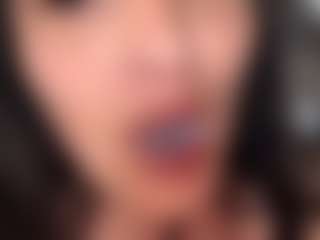 BritneyQuenn18's Live Sex Cam Show