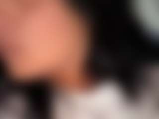 Live cam show with BritneyQuenn18 - Brown Eyes Lovense on luckytryst.com