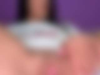 BritneyQuenn18's Live Sex Cam Show