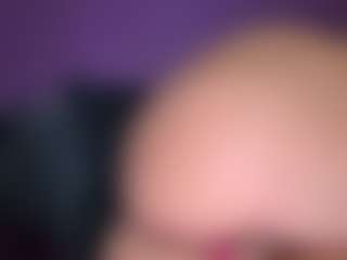 BritneyQuenn18's Live Sex Cam Show