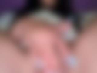 BritneyQuenn18's Live Sex Cam Show