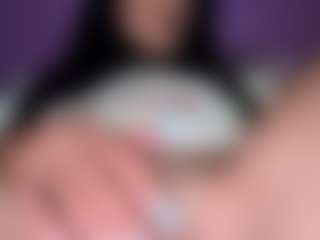 BritneyQuenn18's Live Sex Cam Show