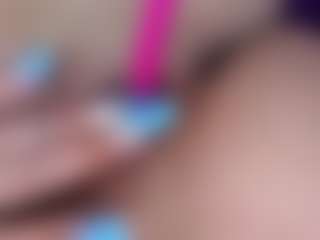 BritneyQuenn18's Live Sex Cam Show