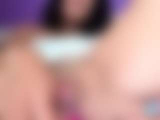 BritneyQuenn18's Live Sex Cam Show