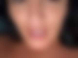 BritneyQuenn18's Live Sex Cam Show
