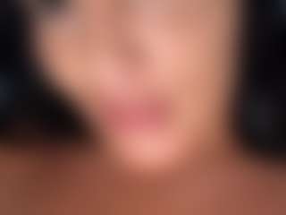BritneyQuenn18's Live Sex Cam Show