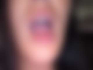 BritneyQuenn18's Live Sex Cam Show