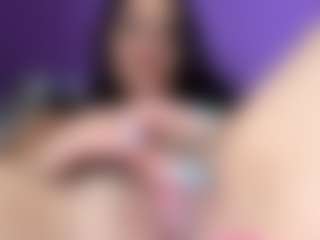 BritneyQuenn18's Live Sex Cam Show