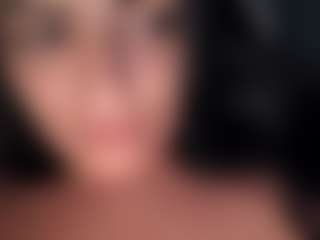 BritneyQuenn18's Live Sex Cam Show