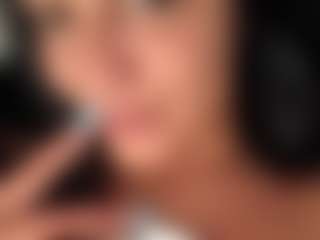 BritneyQuenn18's Live Sex Cam Show