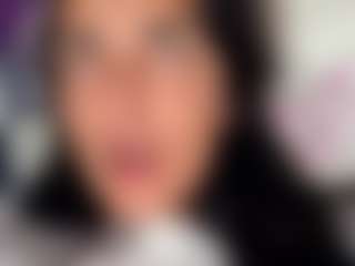 Live cam show with BritneyQuenn18 - Striptease Teen (18+) on Hubzter Live