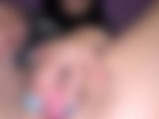 Live cam show with BritneyQuenn18 - Teen (18+) on UwU Esports
