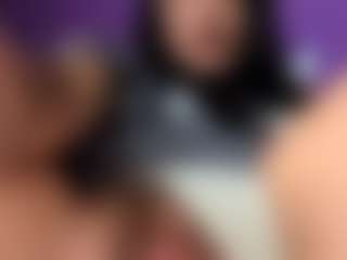 BritneyQuenn18's Live Sex Cam Show