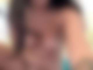 BritneyQuenn18's Live Sex Cam Show