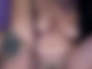 BritneyQuenn18's Live Sex Cam Show