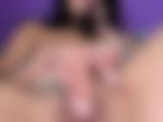 BritneyQuenn18's Live Sex Cam Show