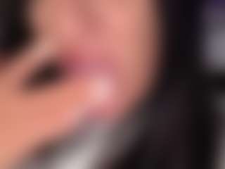 BritneyQuenn18's Live Sex Cam Show