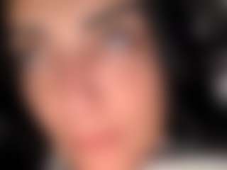 BritneyQuenn18's Live Sex Cam Show