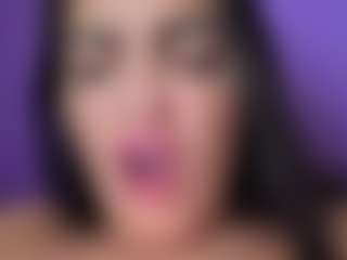 BritneyQuenn18's Live Sex Cam Show