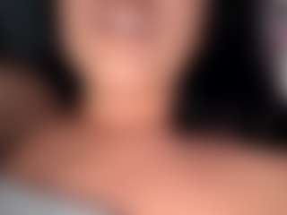 BritneyQuenn18's Live Sex Cam Show
