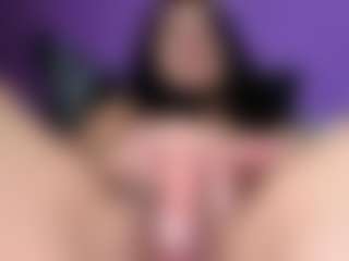 Live cam show with BritneyQuenn18 - Strip Toys on TottyGirls