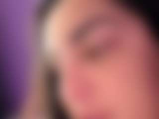 BritneyQuenn18's Live Sex Cam Show