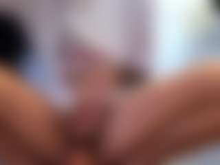 BritneyQuenn18's Live Sex Cam Show