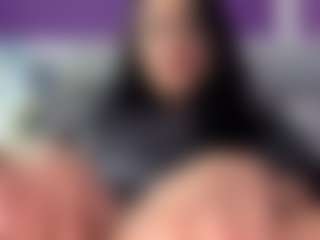 BritneyQuenn18's Live Sex Cam Show